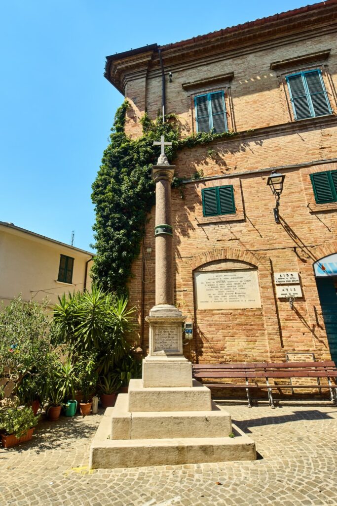 Monumento al nome di Ostra